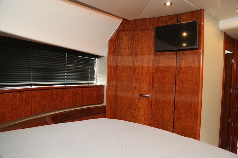 Image courtesy of JD Yachts Fairline Squadron 74