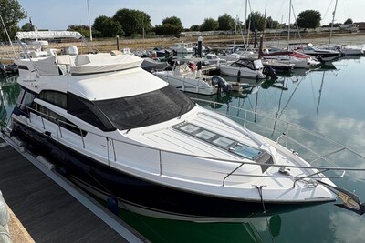 Fairline Squadron 42