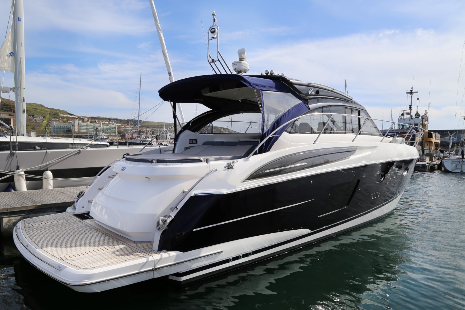 Princess V48 te koop
