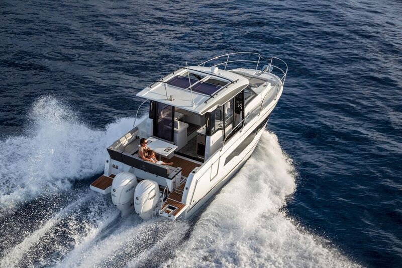 Jeanneau Merry Fisher 895 - overhead view from starboard side aft Jeanneau Merry Fisher 895 Series 2