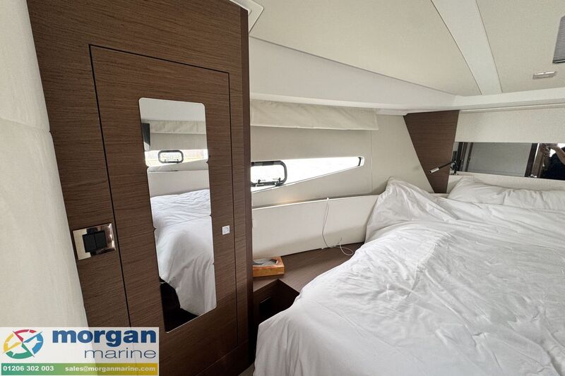 Jeanneau Leader 40 - mirror Jeanneau Leader 40 