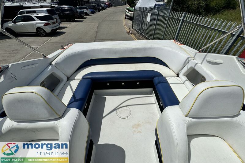  Chris-Craft Concept 27