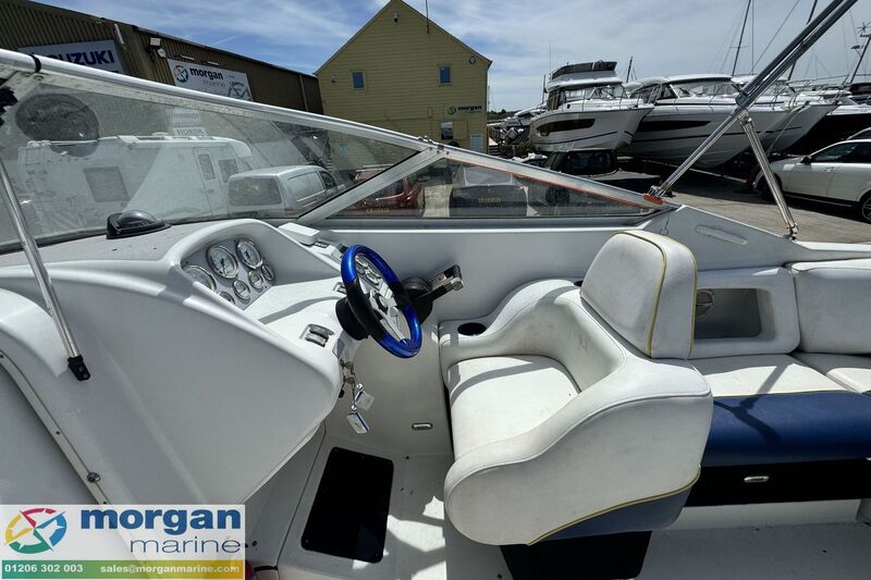  Chris-Craft Concept 27