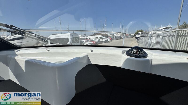  Jeanneau  Merry Fisher 605