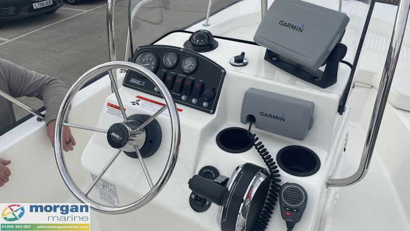  Boston Whaler  170 Montauk 