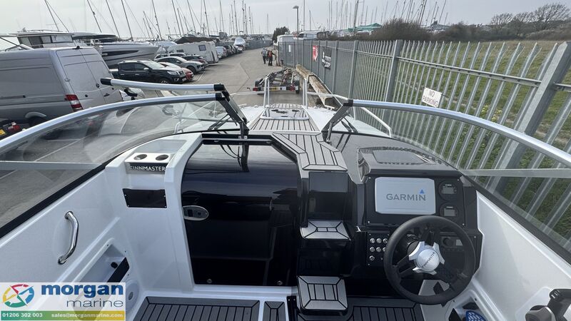  Finnmaster  T6 Day Cruiser
