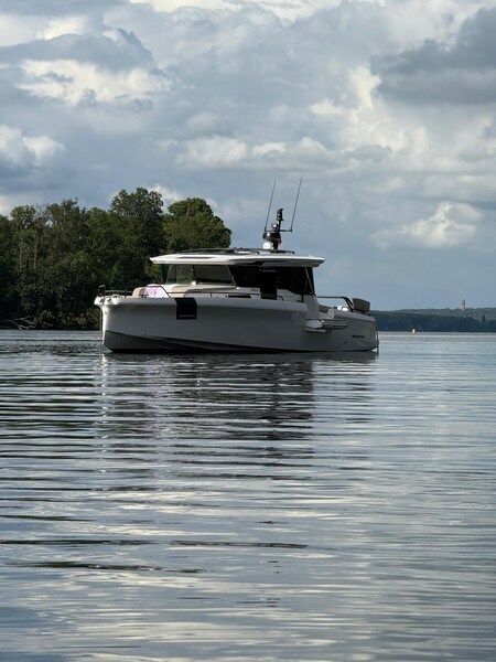 IMG-20251201-WA0005 Axopar 45 Cross Cabin