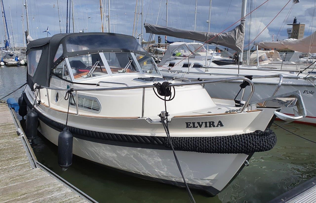 Interboat Intercruiser 28 Cabrio te koop