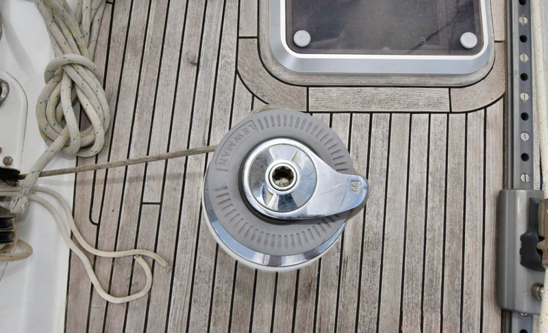  OYSTER OYSTER 80 Deck Saloon