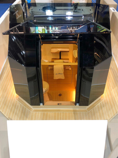  De Antonio Yachts D28 Open