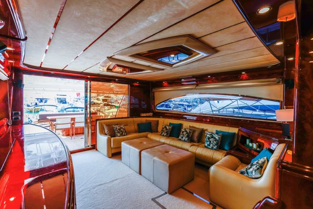  ASTONDOA 72 GLX