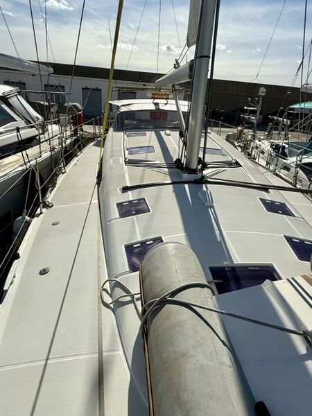  Beneteau SENSE 55