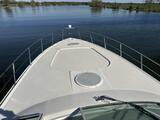 Cruisers 440 EXPRESS Cruisers 440 EXPRESS