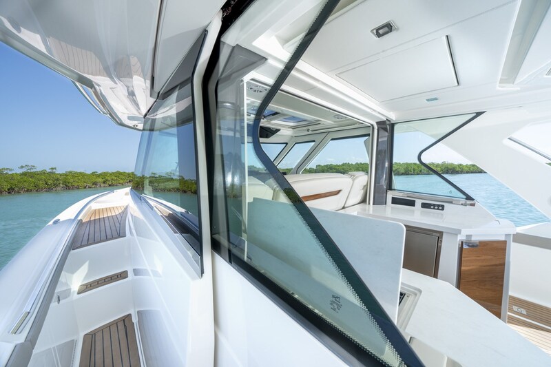 Tiara 48LS sideways Tiara Yachts 48 LS
