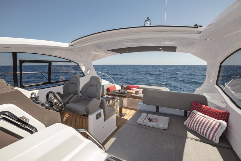 A45 Maindeck 2 Azimut Atlantis 45