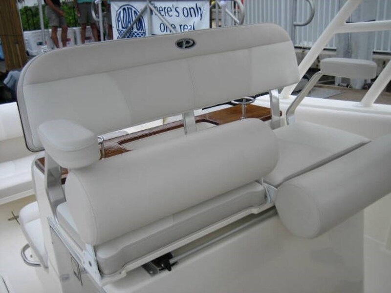 Pursuit S310 pilot seat Pursuit S 310 Sport