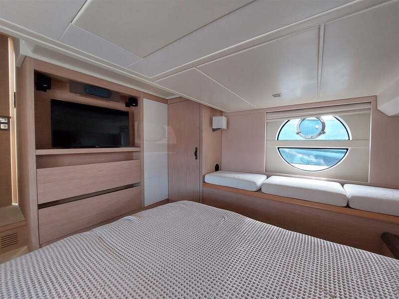 1000220871.jpg Beneteau MONTE CARLO 5