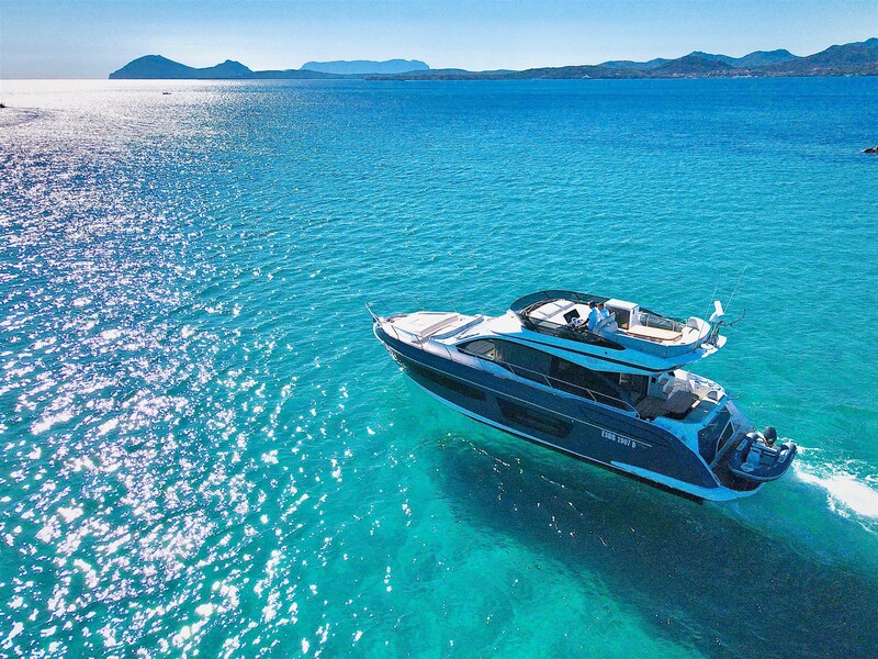 El BiBes Azimut 53 Flybridge MY 2021