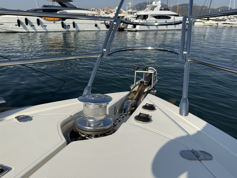 AZIMUT 55 Windlass Azimut 55 Flybridge