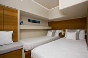 Vismara B Wave vip cabin Vismara V 52 Coupe MY