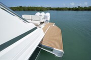 Tiara 48LS side platform Tiara Yachts 48 LS
