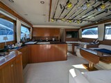 Viking 54 Convertible salon Viking Yachts 54' Convertible