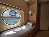 {I} Owner's cabin detail Beneteau MONTE CARLO 5