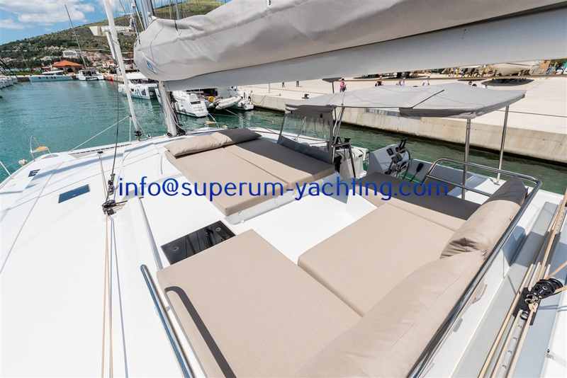 SUNNY WAVE-53 Fountaine Pajot Saona 47