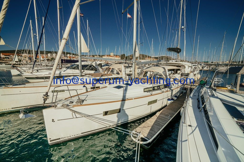 Happy-exterior-1024x682 Beneteau Oceanis 38