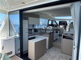 118cadf1-96ba-f26d-8d23-ec8e5716882c.256 Prestige Yachts 520s