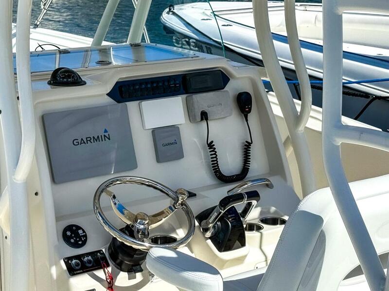  Sailfish 320 CC