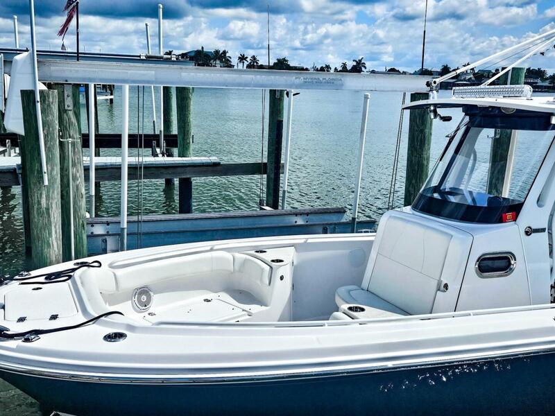  Edgewater 262CC