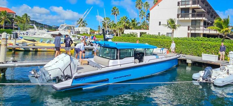  Axopar 37 Cross Cabin