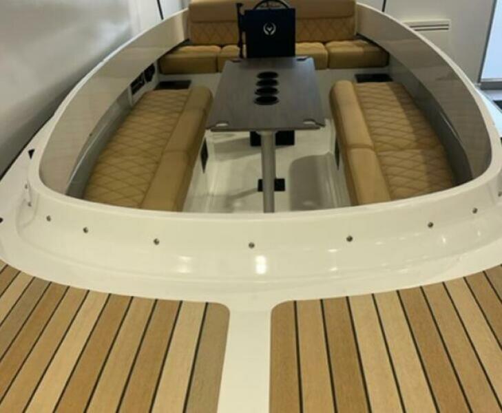 Vision Fantail 217