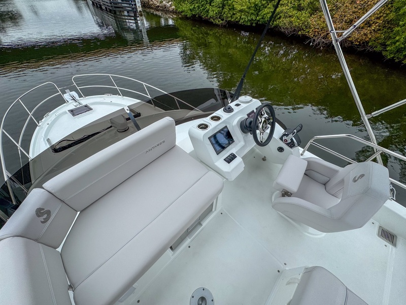  Beneteau Antares 11