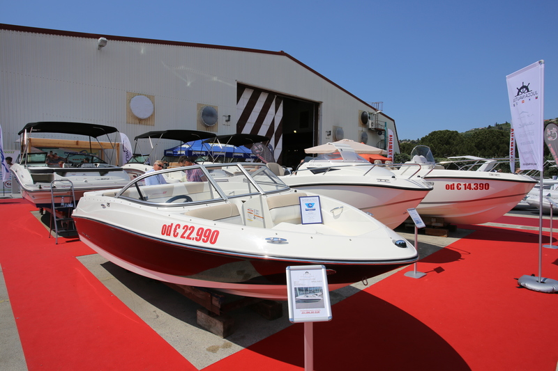 Bayliner 175 Internautica International Boat Show 2016