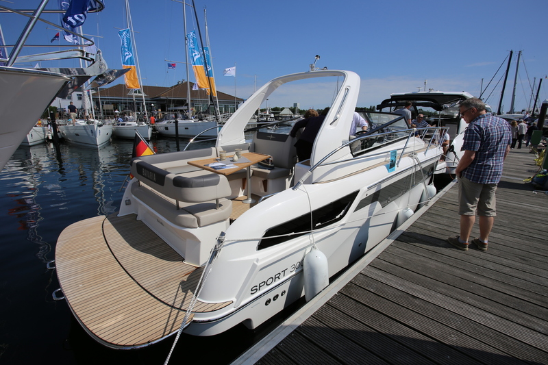 Bavaria Sport 300 Hanseboot ancora boat show 2016