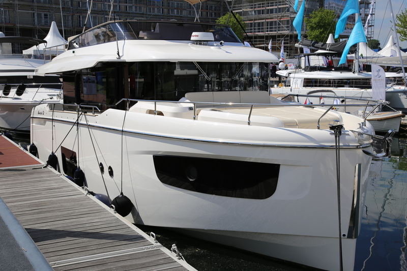 Absolute Navetta 52 Ancora boot show 2017
