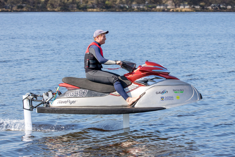 WaveFlyer WaveFlyer new watercraft on foils